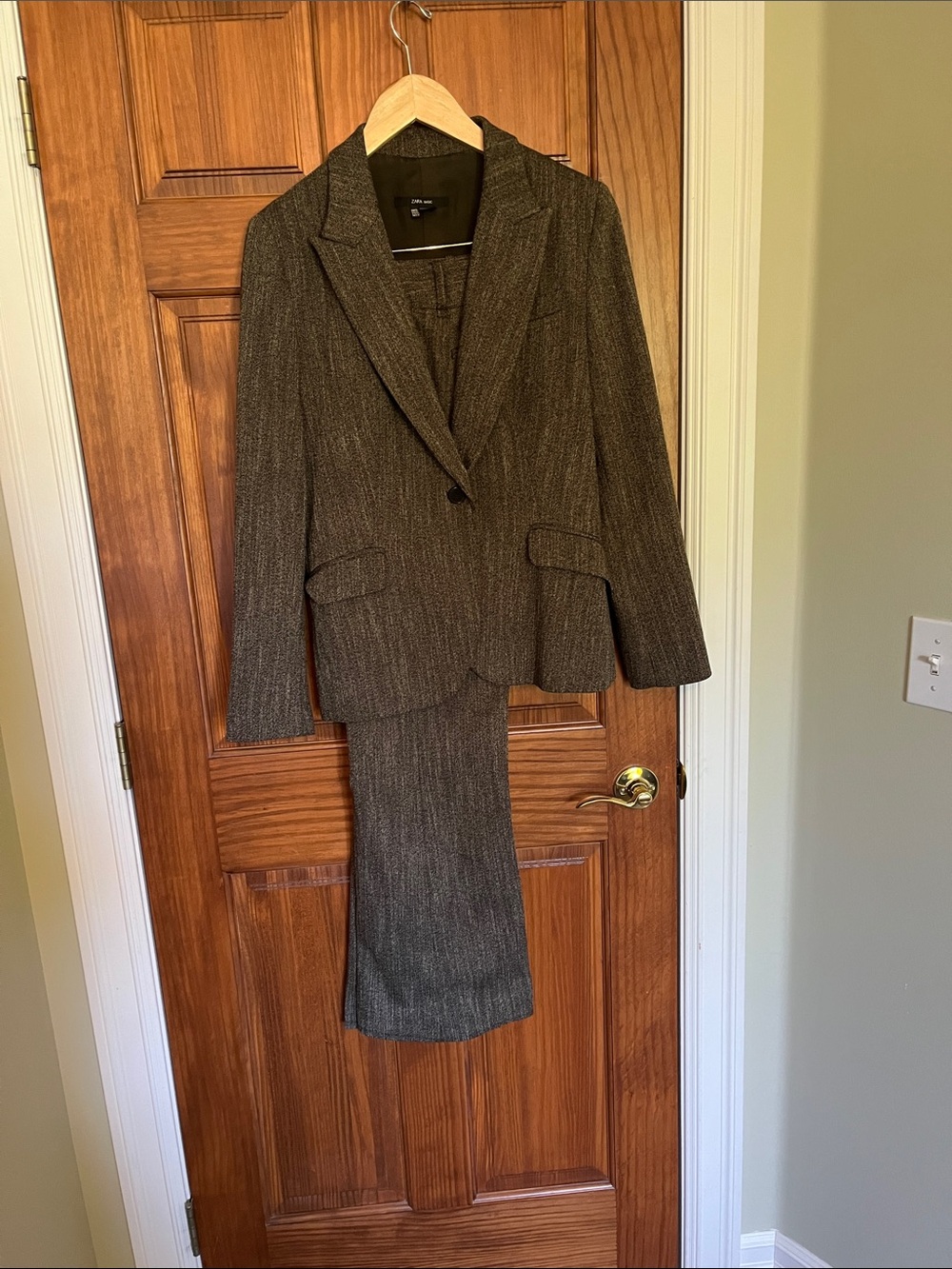 Woman’s suit